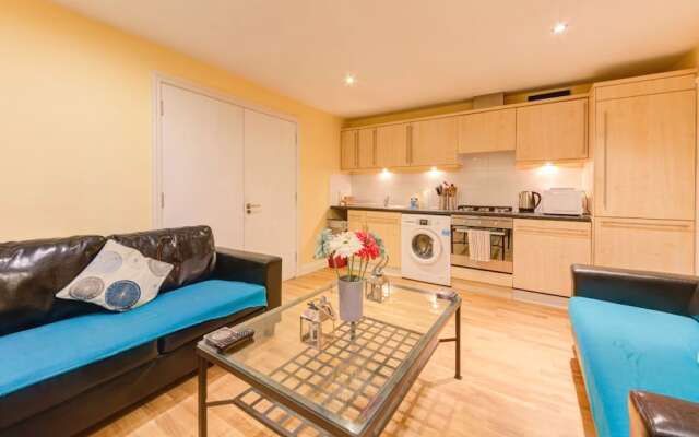 Collingham Place Apartment