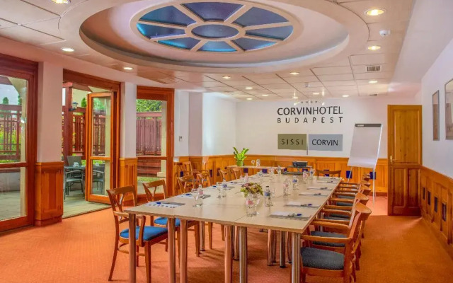 Corvin Hotel
