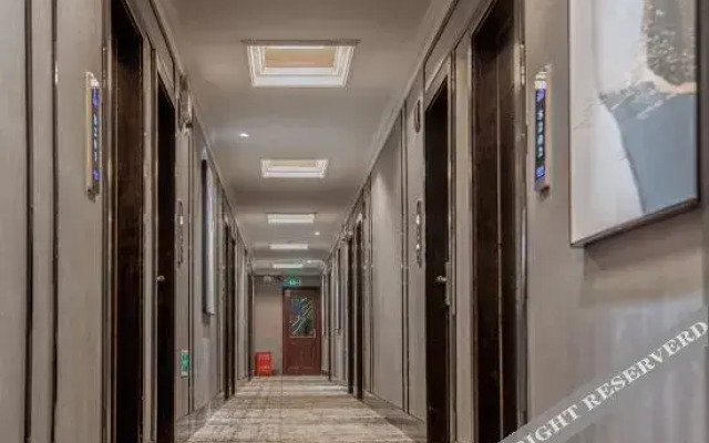 Phoenix Chain Hotel (Xuyong Bus Station)