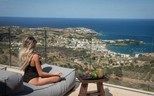 Villa Ouranos - Where the World Unfolds Before you