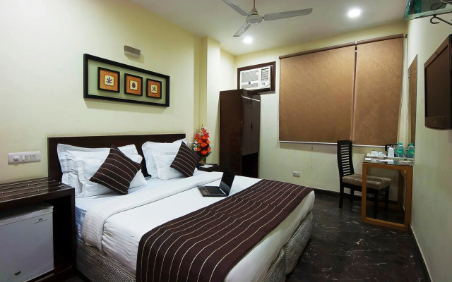 Hotel Metropolitan Karol Bagh