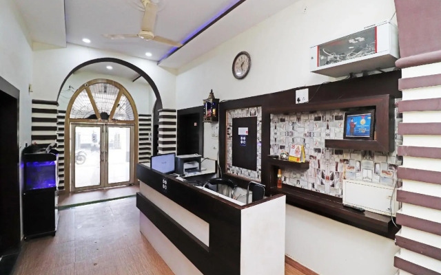 SPOT ON 43444 Hotel Alok Residency