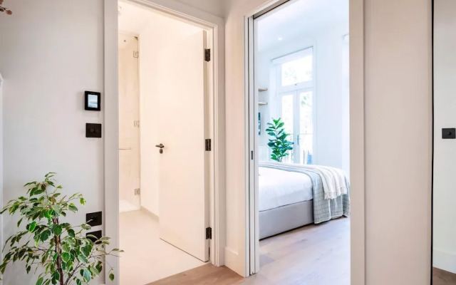 Stunning Studio Apartment, Moments From Earls Court Station