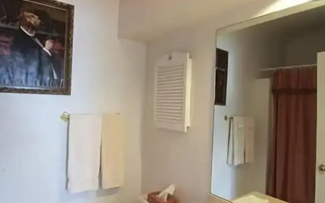 Stewart's Path Apartment