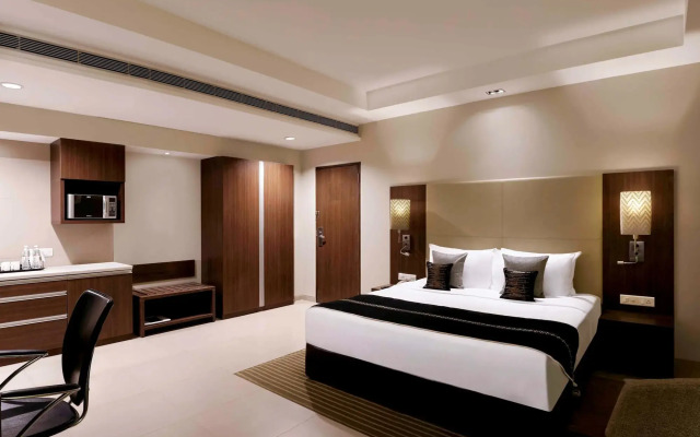 Grand Mercure Vadodara Surya Palace Hotel