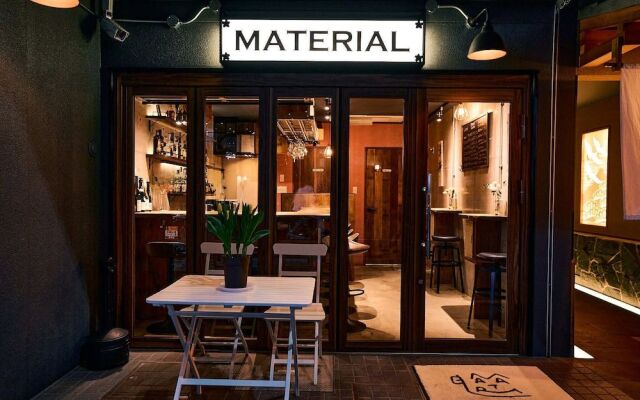 MATERIAL Fuchomae