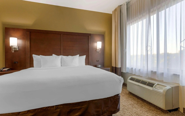 Comfort Suites Little Rock West