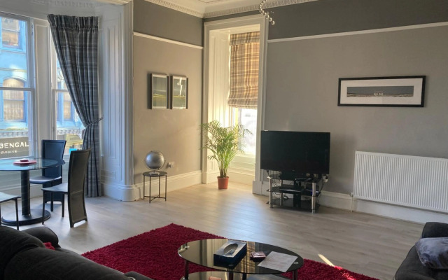 Luxury Apartment At Barron House