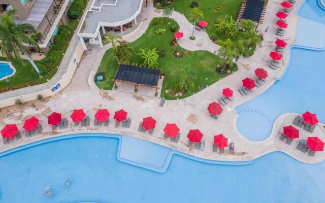 Ocean Front Condo Sleeps 4 Adults-Grand Venetian T3000-1606