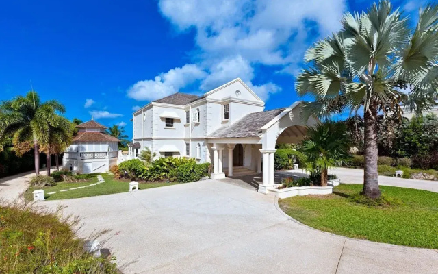 Sugar Hill - Half Century House 6 Bedroom Villa