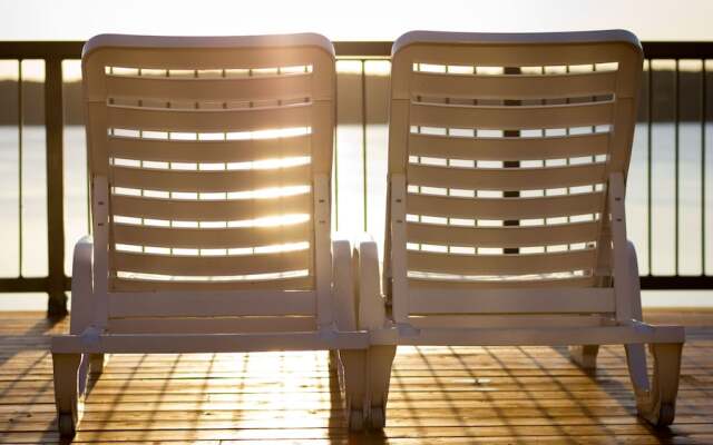 Cragun's Resort & Hotel