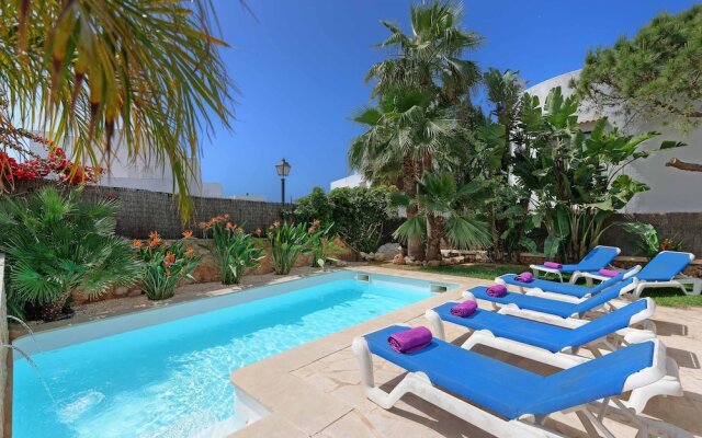 Villa Miguel Angel