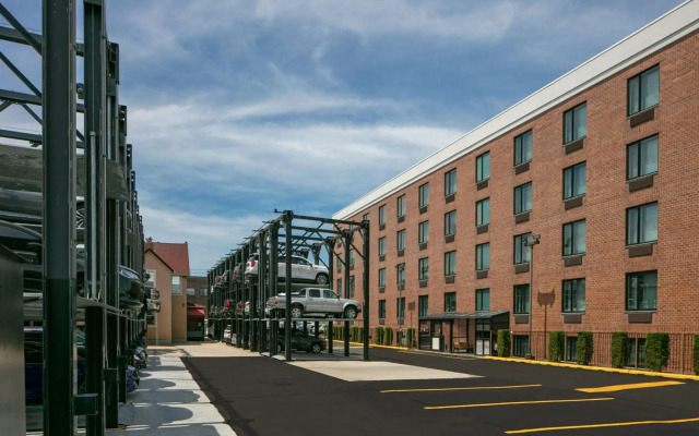 Fairfield Inn by Marriott JFK Airport