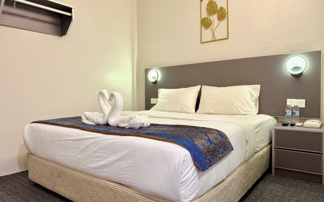 Capital O 91281 Hotel First Garden By Kr Cosmos
