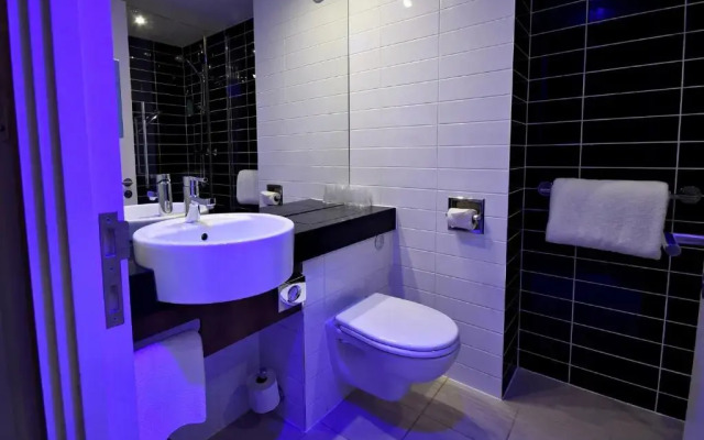 Holiday Inn Express Manchester City Centre Arena by IHG