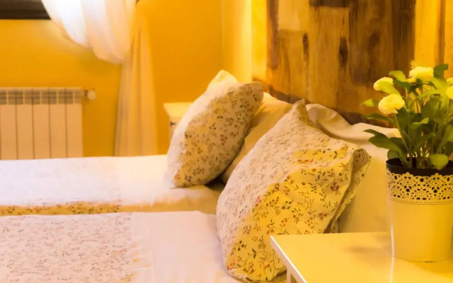 El Manantial Del Fresno