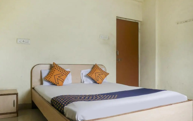 Vaishali Lodge by OYO Rooms