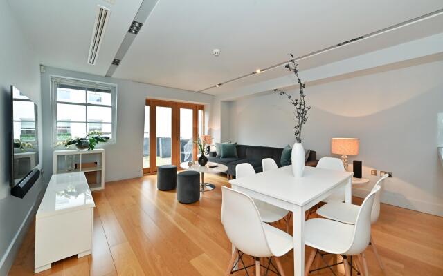 Amazing Mayfair 2 Bedroom 2 Bath Air Conditioned