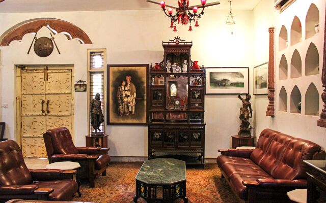 OYO 1427 Hotel Malhar Haveli