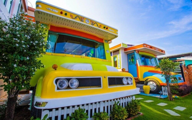 De Lunar Resort Koh Larn