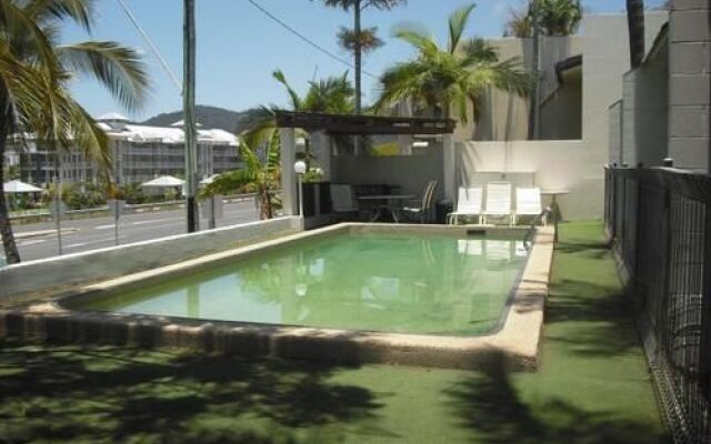 Seaview Apartments