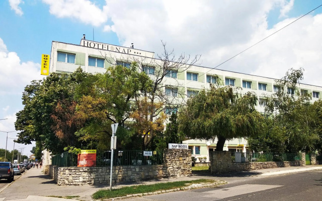 Nap Hotel