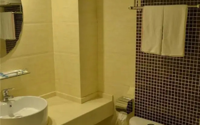 Thank Inn Chain Hotel Sichuan Normal University Chenglong