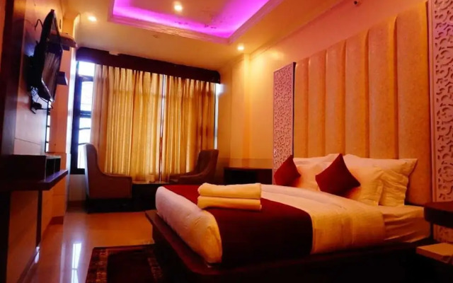 Hotel Grand Hill