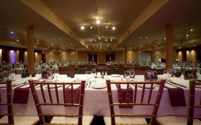 Edmonton Hotel and Convention Centre