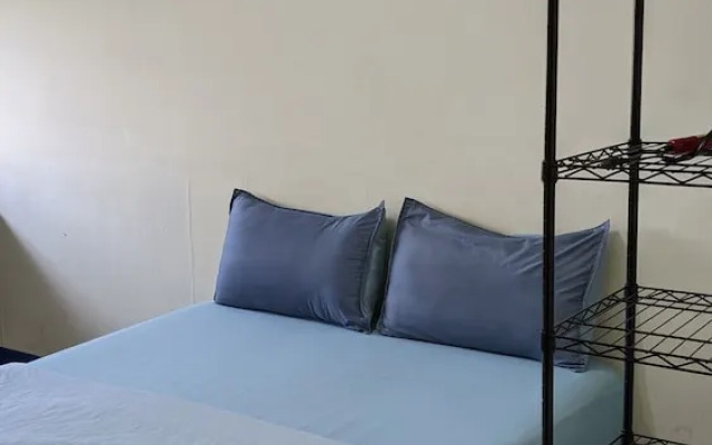 The Lodge for Cyclists - Hostel