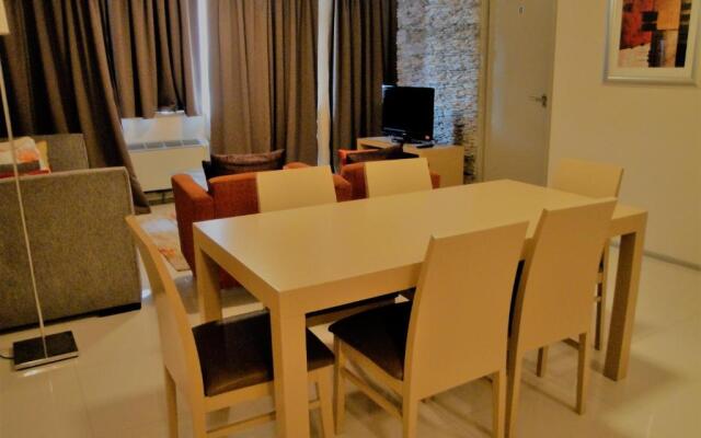 Apartment in Foutain Suites Hotel - 813FS