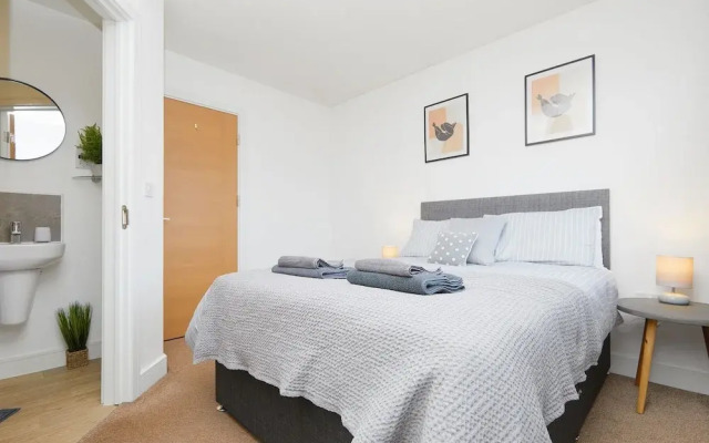 Derby 2 Bed House 3 Min Walk to Hospital