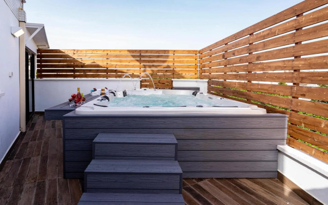 New Duplex 3 Bedroom with Jacuzzi