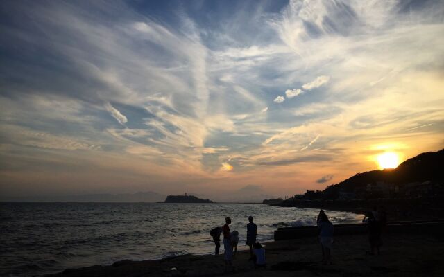 Iza Kamakura Guest House & Bar - Hostel