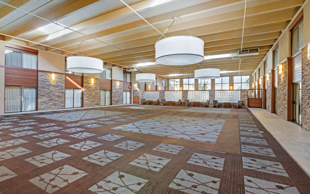 Best Western Plus GranTree Inn
