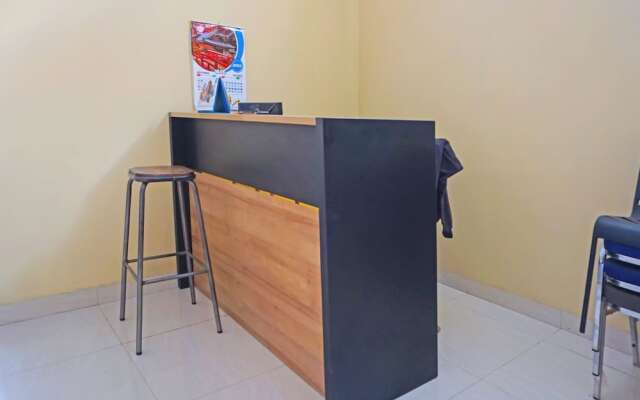 SPOT ON 92890 Losmen Bahalap Syariah MarabahanNearSiring Marabahan (Ulek Barito)