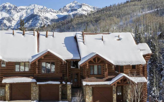 Tristant Townhomes on the Creek by Telluride Resort Lodging