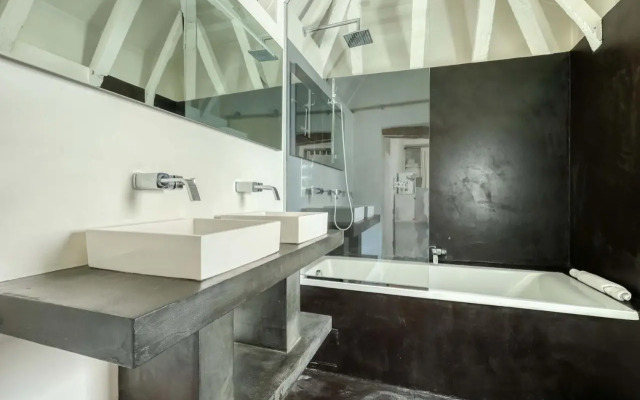 Large and Modern 1Brd Flat at Lovely Saint Germain