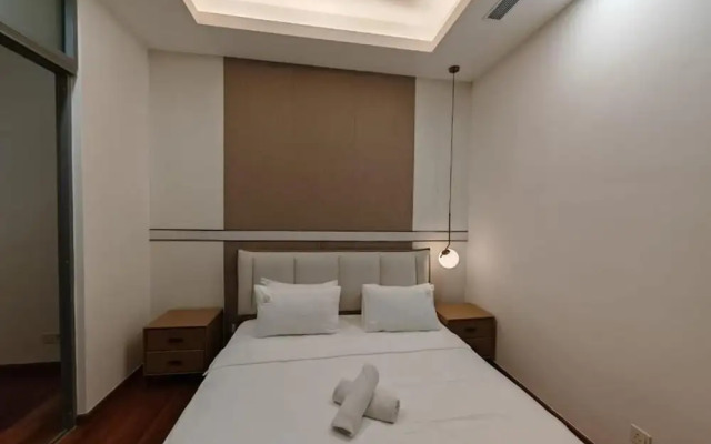 Royce Residence by uBook