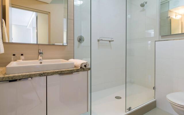 Life & Leisure Guesthouse And Apartments