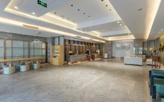 EARL FAMILY  Hotel