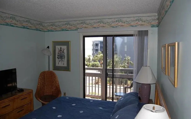 Pelican's Landing 216 - 2 Br Home