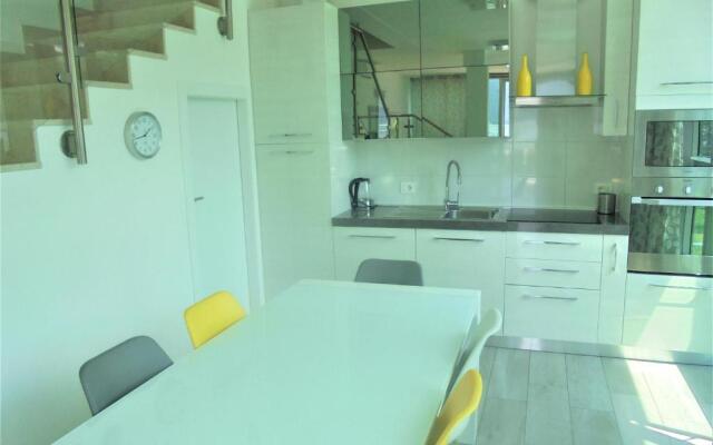 Dock House