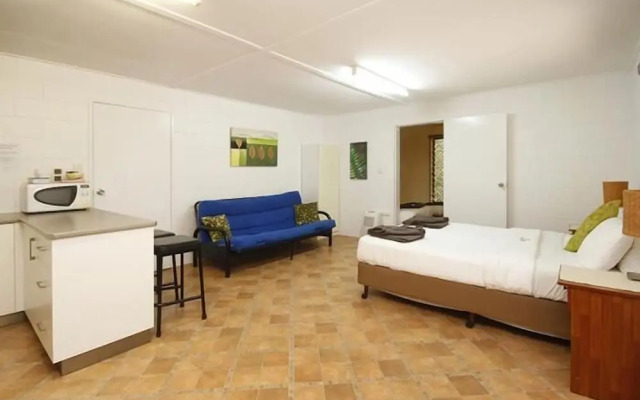 Mapleton Cabins & Caravan Park
