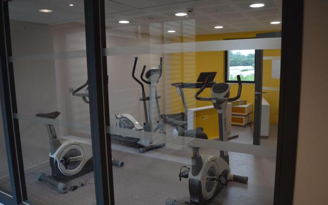 Kyriad Prestige Pau - Zenith - Palais Des Sports