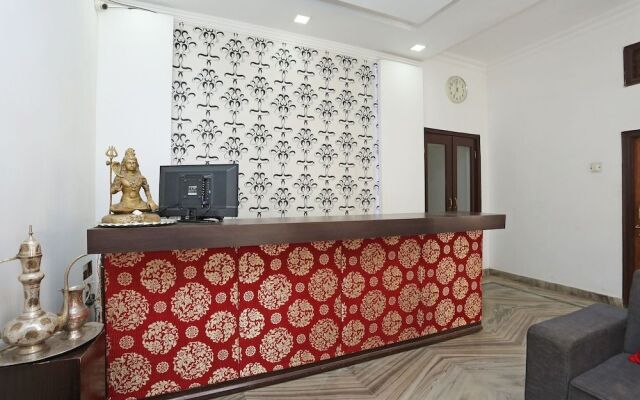 OYO 2877 Hotel Narayana Palace