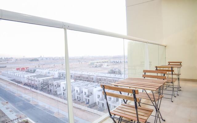 2 Bedroom Apartment- Azizi Plaza