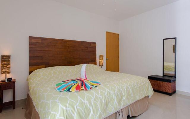 Rioja Playacar by ChezPlaya