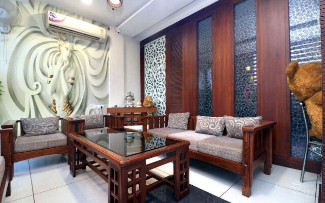 OYO 22012 Hotel B1