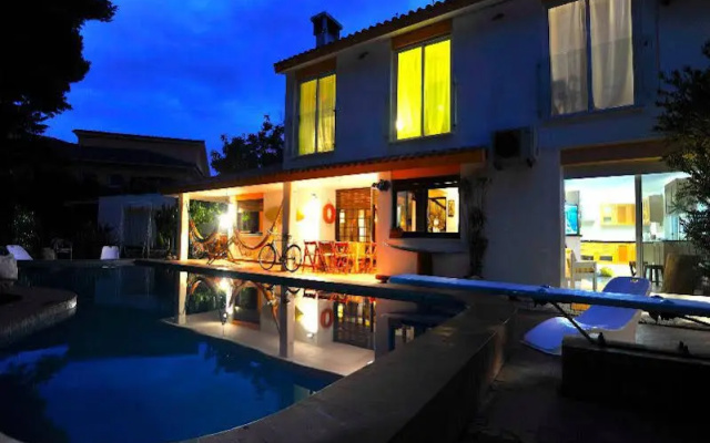 Carcavelos Surf House